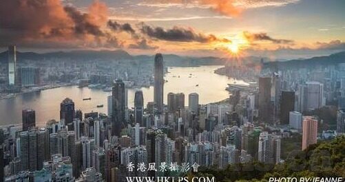 麻豆91尤物视频-潜藏诱惑的互联网边缘，对麻豆91尤物视频的反思性思考